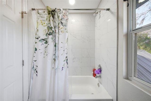 6902 E 29TH AVENUE, Tampa, FL 33619