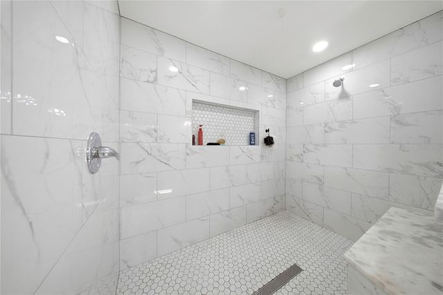 6902 E 29TH AVENUE, Tampa, FL 33619