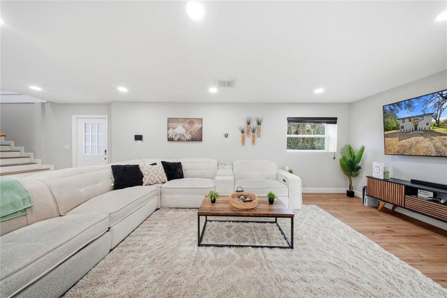 6902 E 29TH AVENUE, Tampa, FL 33619