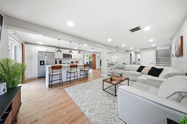 6902 E 29TH AVENUE, Tampa, FL 33619