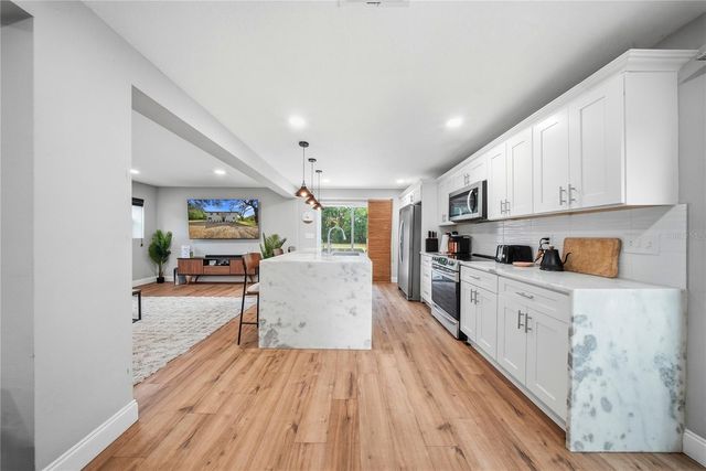 6902 E 29TH AVENUE, Tampa, FL 33619