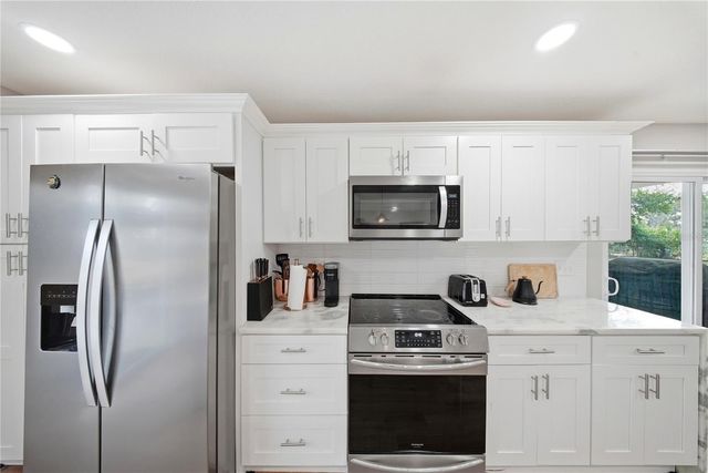 6902 E 29TH AVENUE, Tampa, FL 33619