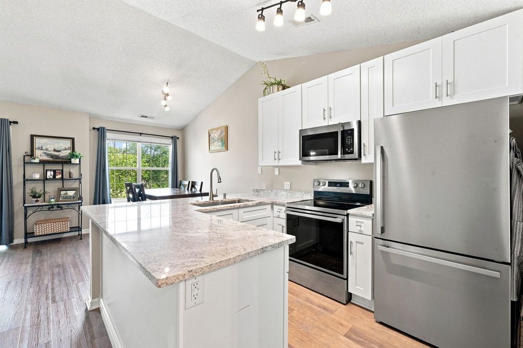 4811 Innisbrook Ct Apt 311, Myrtle Beach, SC 29579 — photo 2