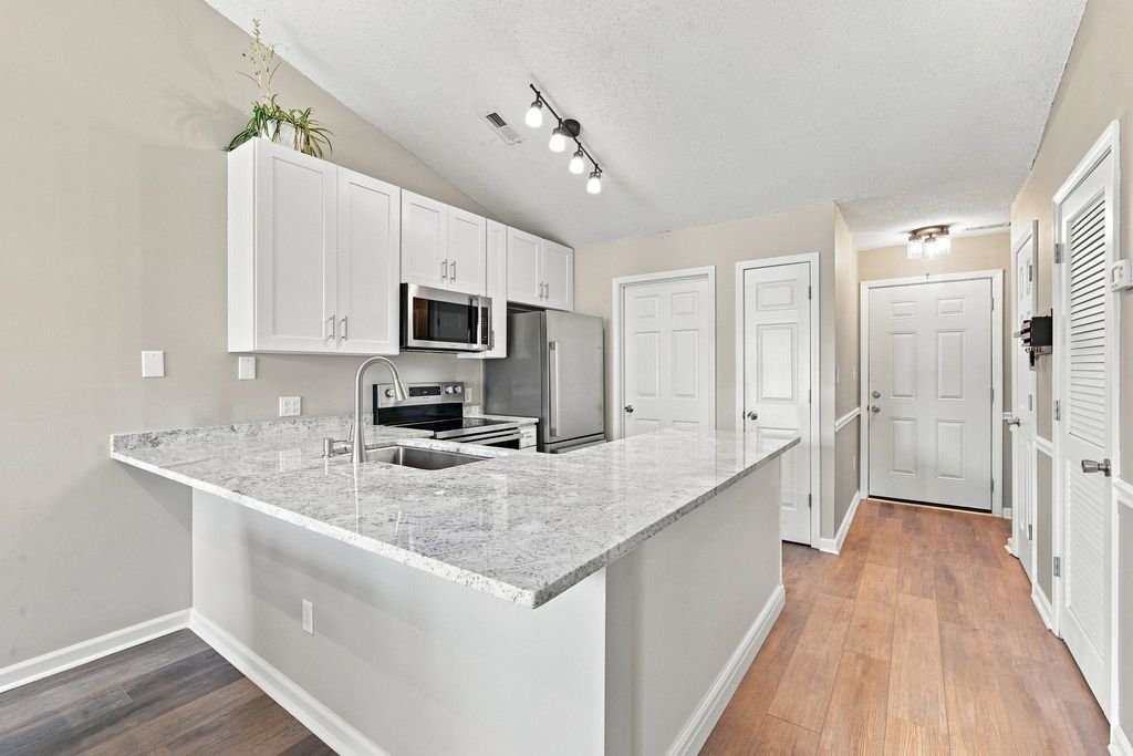 4811 Innisbrook Ct Apt 311, Myrtle Beach, SC 29579 — photo 4