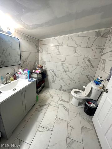 3856 W 23rd Street, Cleveland, OH 44109