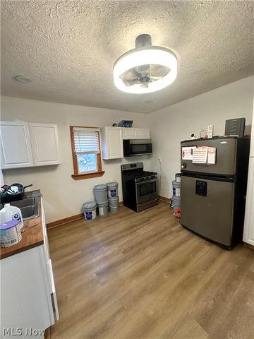 3856 W 23rd Street, Cleveland, OH 44109