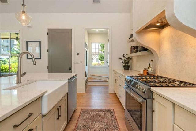 390 Heatherden Avenue, Fayetteville, GA 30214