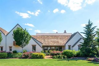 390 Heatherden Avenue, Fayetteville, GA 30214