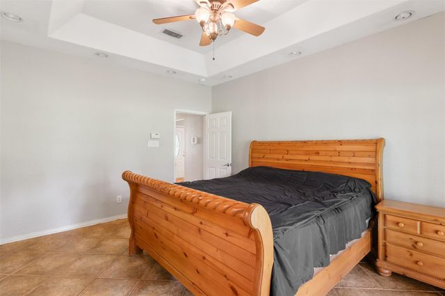 11692 Clark Lane, Conroe, TX 77385
