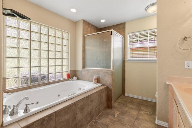11692 Clark Lane, Conroe, TX 77385