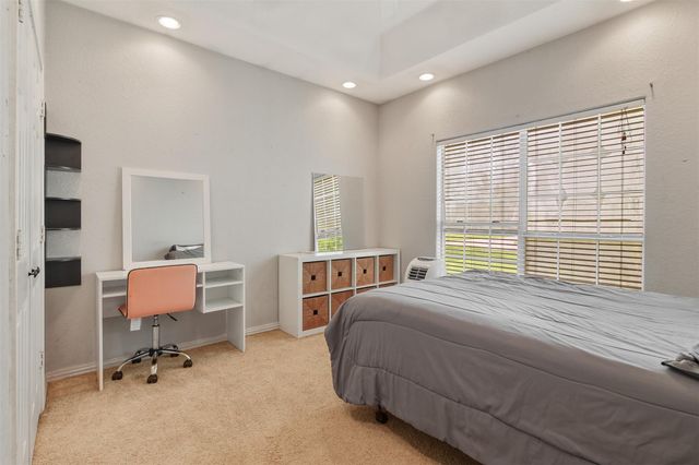11692 Clark Lane, Conroe, TX 77385