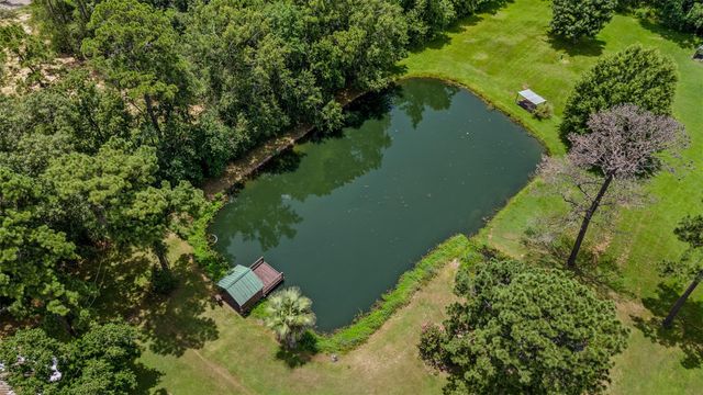 11692 Clark Lane, Conroe, TX 77385