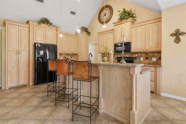 11692 Clark Lane, Conroe, TX 77385