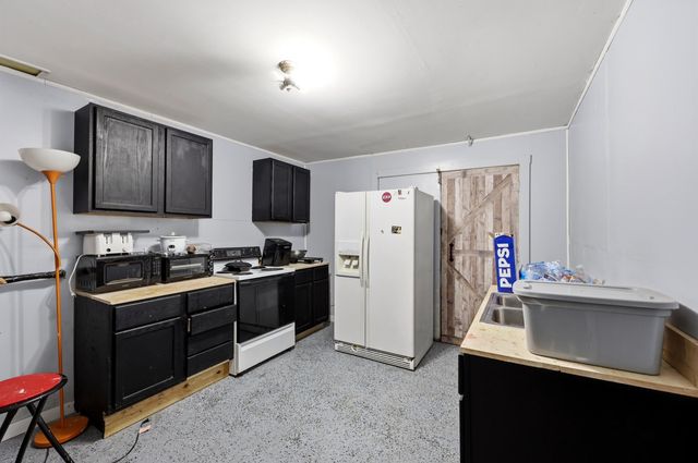 2004 Rockwood Drive, Richmond, KY 40475