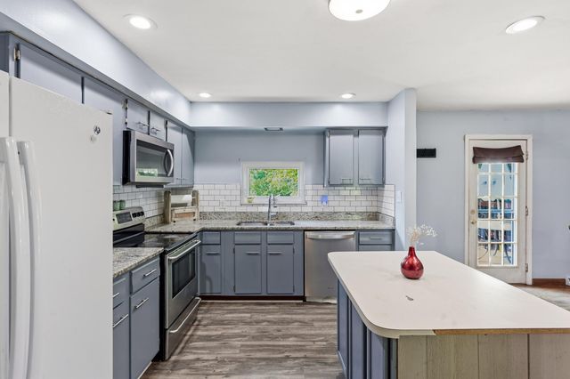 2004 Rockwood Drive, Richmond, KY 40475