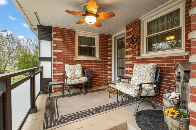 8814 Lee Street, Crown Point, IN 46307