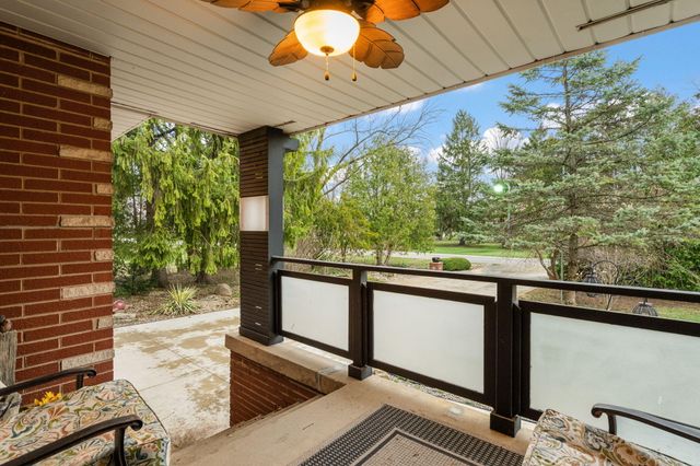 8814 Lee Street, Crown Point, IN 46307