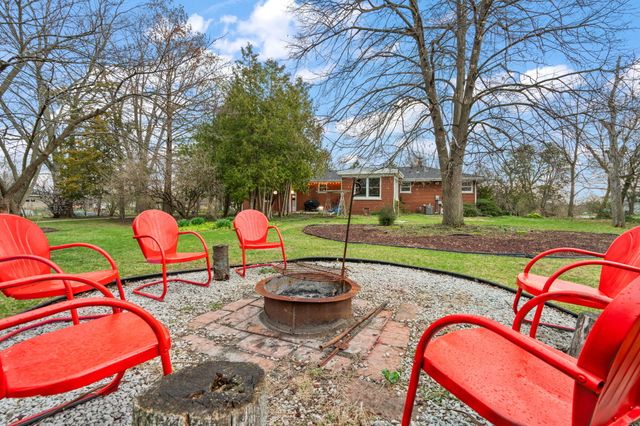 8814 Lee Street, Crown Point, IN 46307