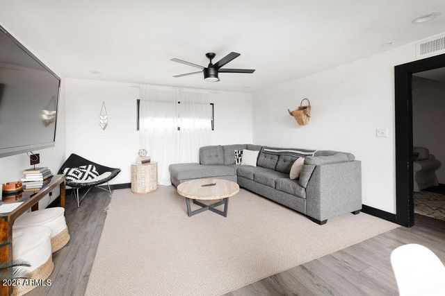 8525 E PECOS Lane, Scottsdale, AZ 85250