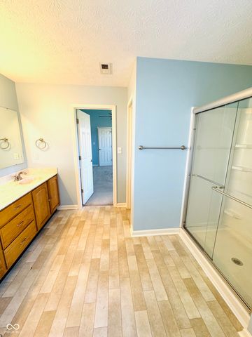 1909 Versailles Drive, Greenwood, IN 46143