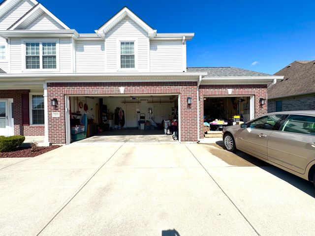 1909 Versailles Drive, Greenwood, IN 46143