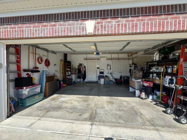 1909 Versailles Drive, Greenwood, IN 46143