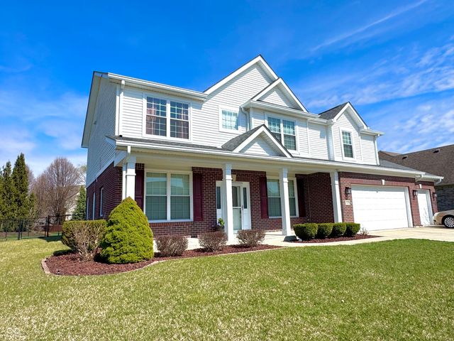 1909 Versailles Drive, Greenwood, IN 46143