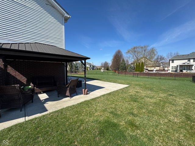 1909 Versailles Drive, Greenwood, IN 46143