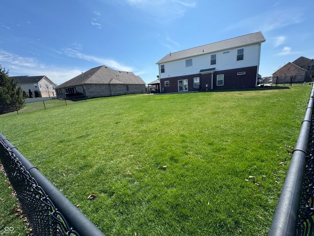 1909 Versailles Drive, Greenwood, IN 46143