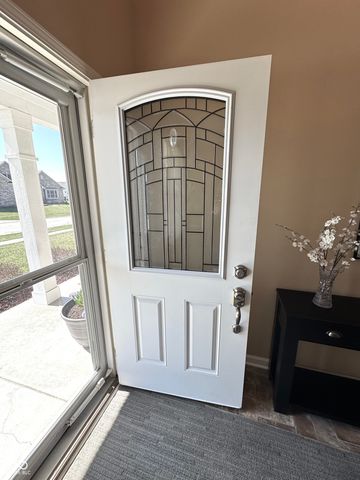 1909 Versailles Drive, Greenwood, IN 46143