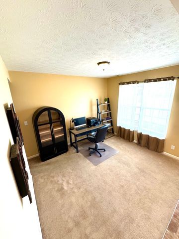 1909 Versailles Drive, Greenwood, IN 46143