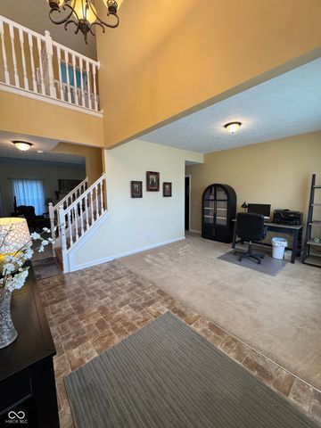 1909 Versailles Drive, Greenwood, IN 46143