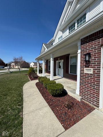 1909 Versailles Drive, Greenwood, IN 46143