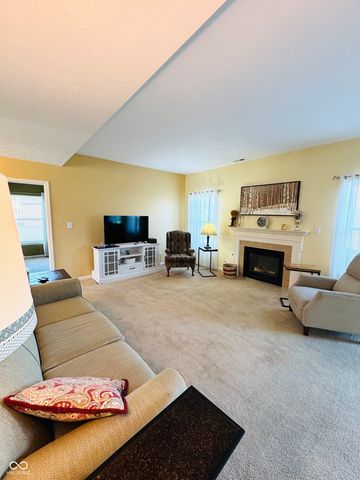 1909 Versailles Drive, Greenwood, IN 46143