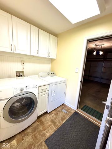 1909 Versailles Drive, Greenwood, IN 46143