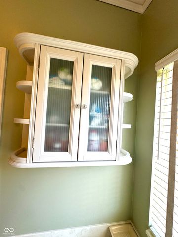 1909 Versailles Drive, Greenwood, IN 46143