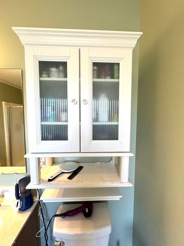 1909 Versailles Drive, Greenwood, IN 46143