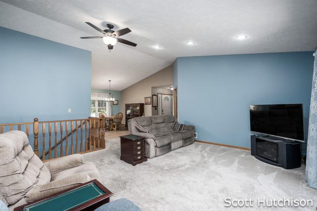 3439 S Johnson Road, Montcalm Twp, MI 49326