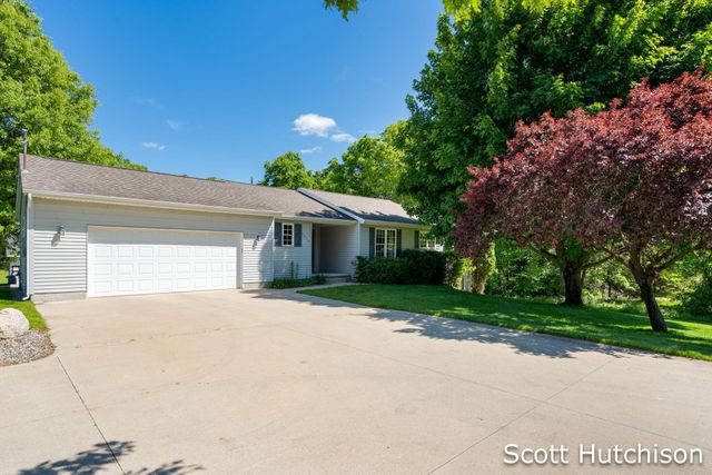 3439 S Johnson Road, Montcalm Twp, MI 49326