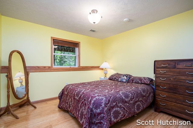 3439 S Johnson Road, Montcalm Twp, MI 49326