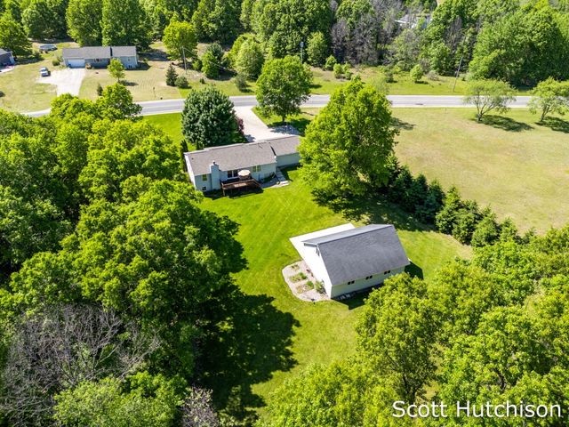 3439 S Johnson Road, Montcalm Twp, MI 49326