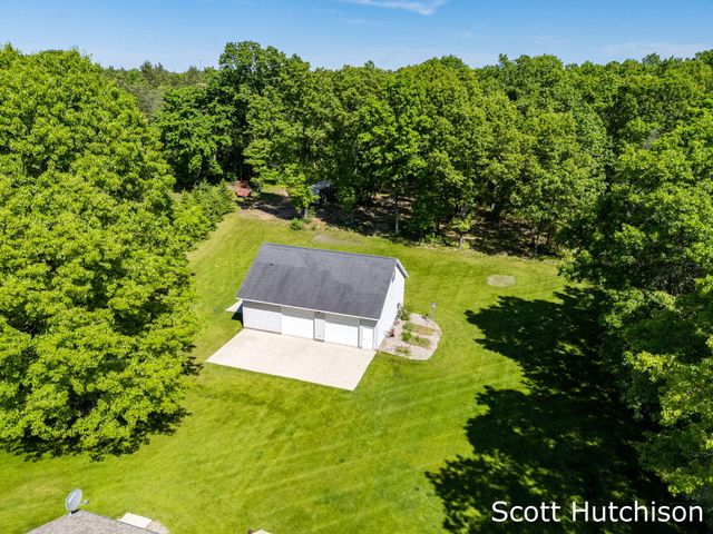 3439 S Johnson Road, Montcalm Twp, MI 49326