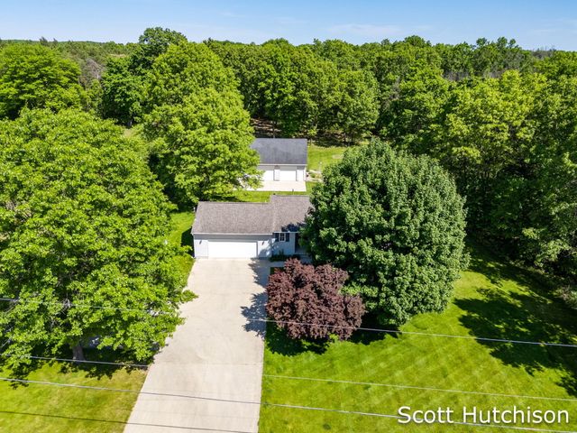 3439 S Johnson Road, Montcalm Twp, MI 49326