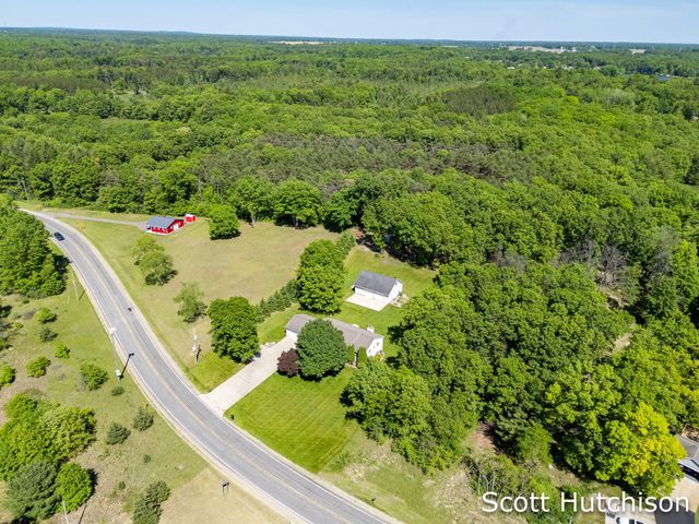 3439 S Johnson Road, Montcalm Twp, MI 49326