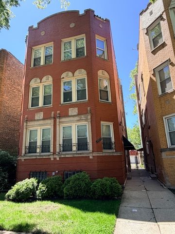 8534 S Bennett Avenue, Chicago, IL 60617