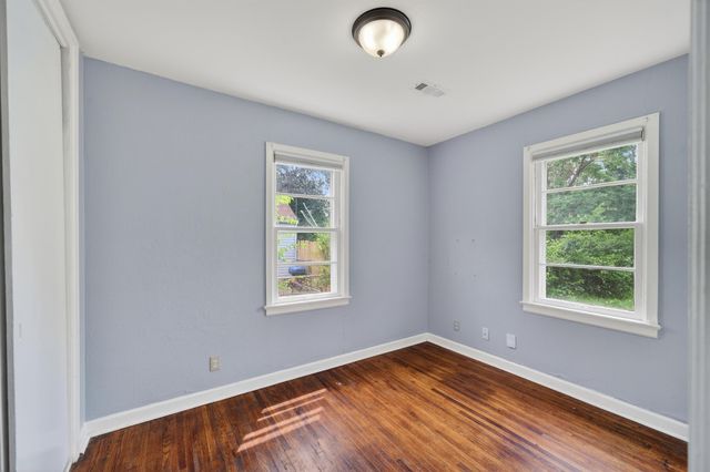 1729 E Looman, Wichita, KS 67219