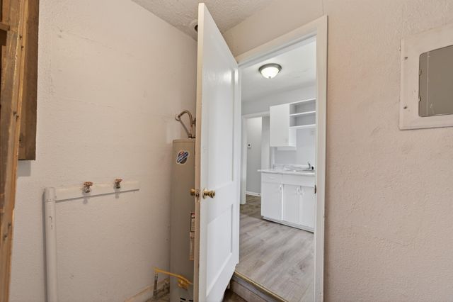 1729 E Looman, Wichita, KS 67219