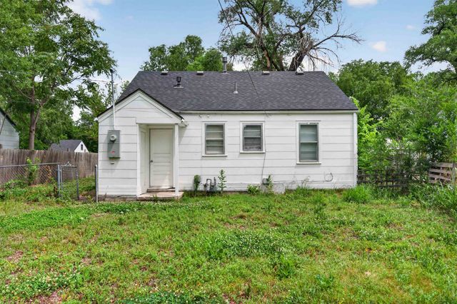 1729 E Looman, Wichita, KS 67219