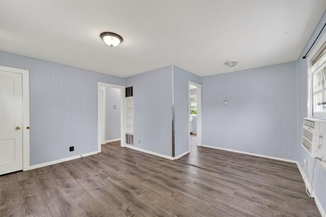 1729 E Looman, Wichita, KS 67219