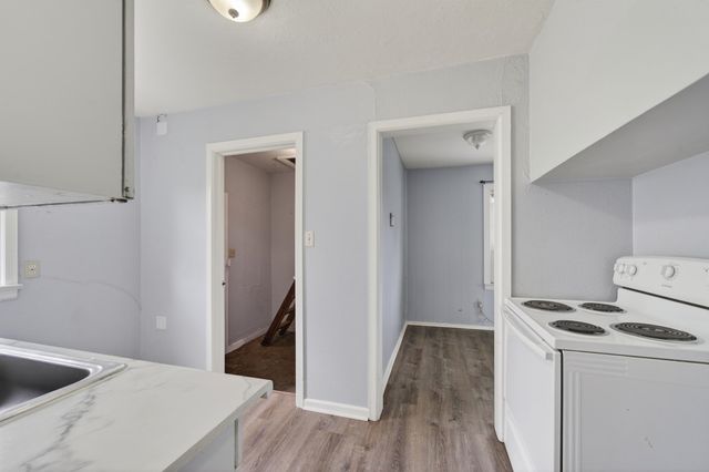1729 E Looman, Wichita, KS 67219